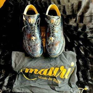 Mauri navy blue alligator skin sneaker.